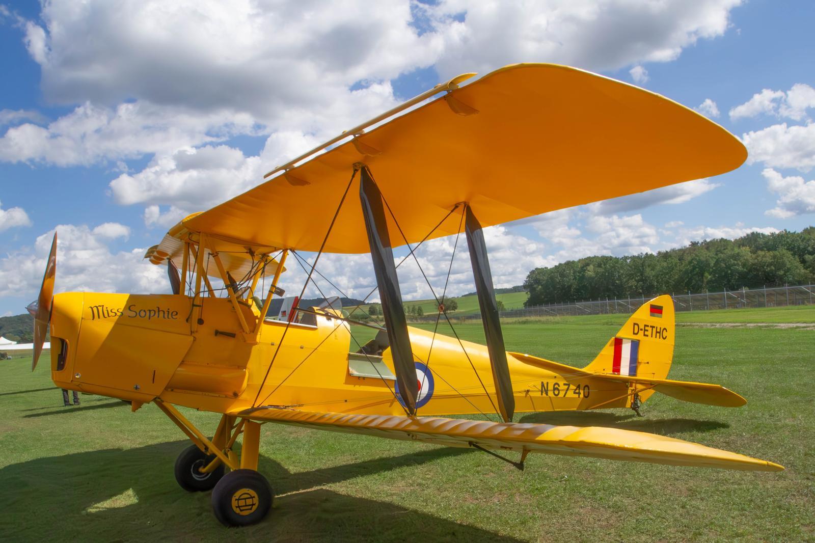 NWUF3884
